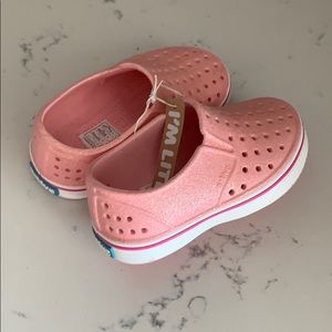 Pink toddler sparkly Native shoes